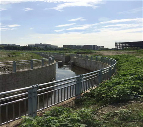 黑龙江不锈钢复合管河道景观护栏