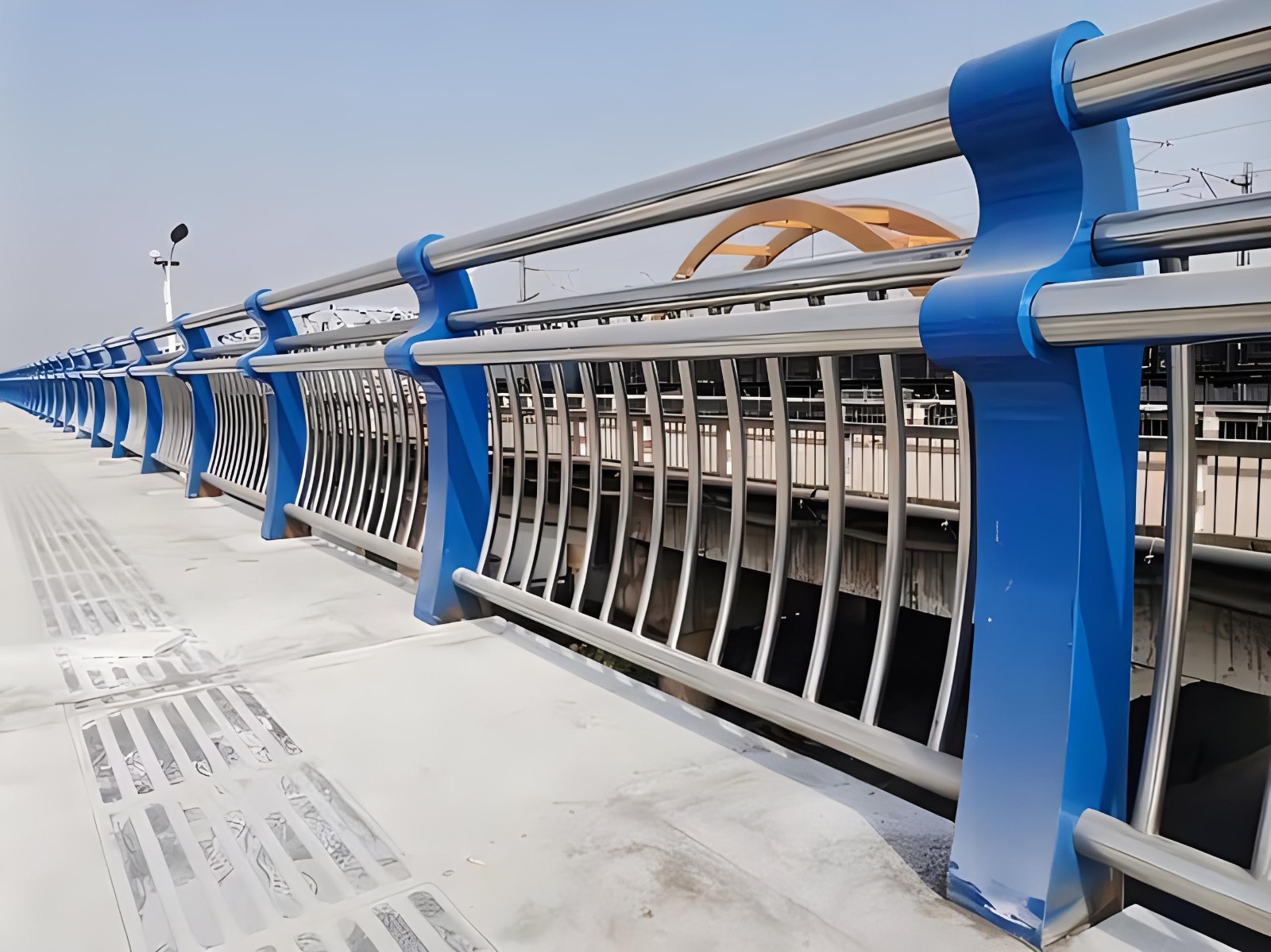 黑龙江不锈钢复合管护栏制造工艺要求及其重要性